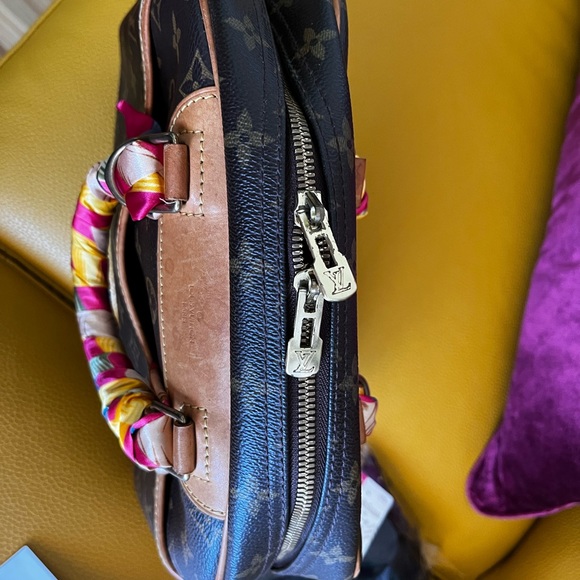 Louis Vuitton Trouville - Picture 13 of 13